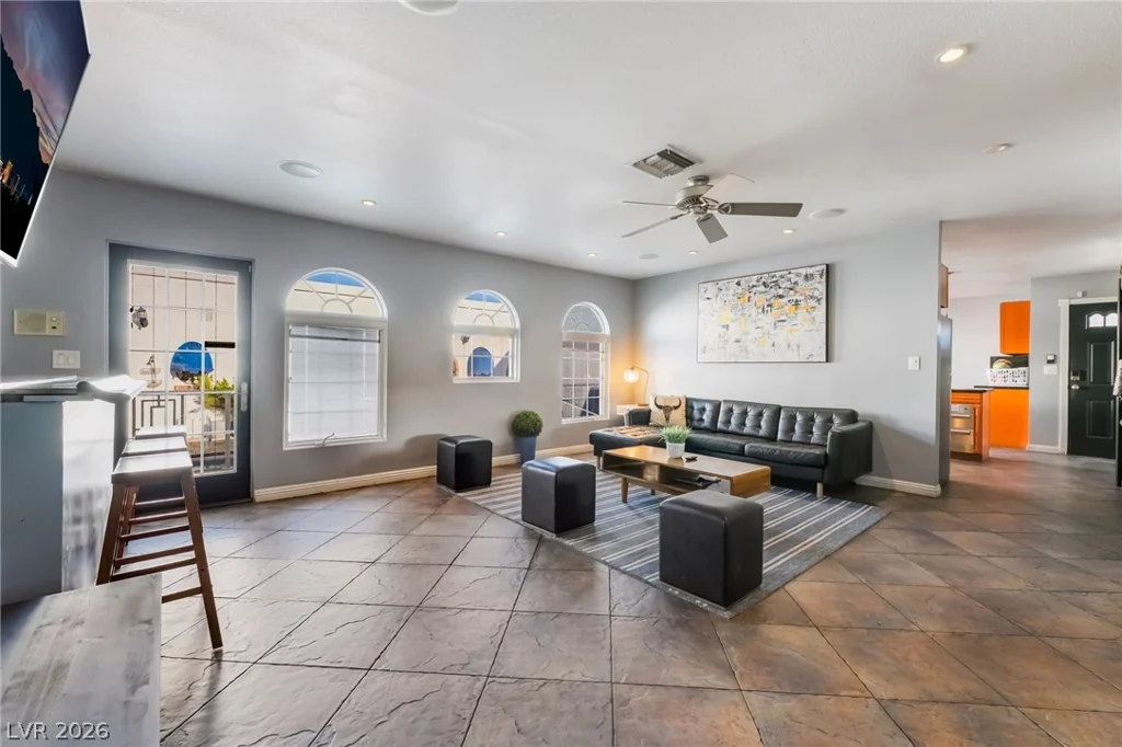909 Cashman, Las Vegas, NV 89107
