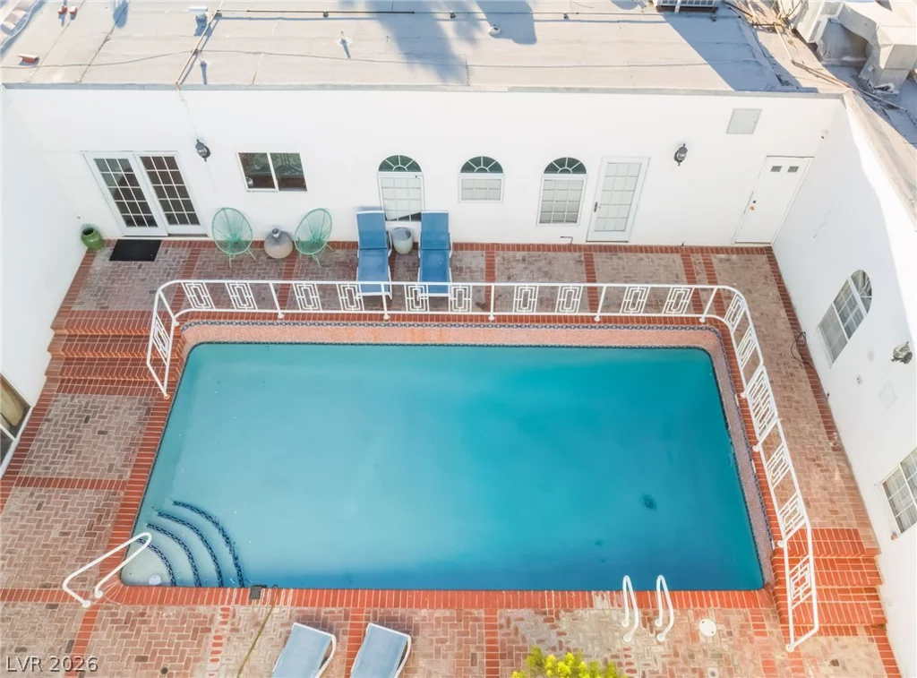 909 Cashman, Las Vegas, NV 89107