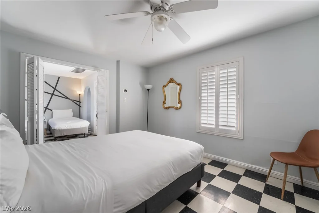 909 Cashman, Las Vegas, NV 89107