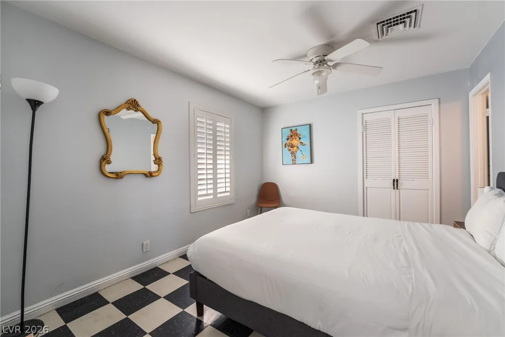 909 Cashman, Las Vegas, NV 89107