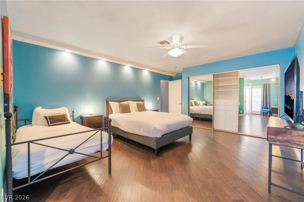 909 Cashman, Las Vegas, NV 89107