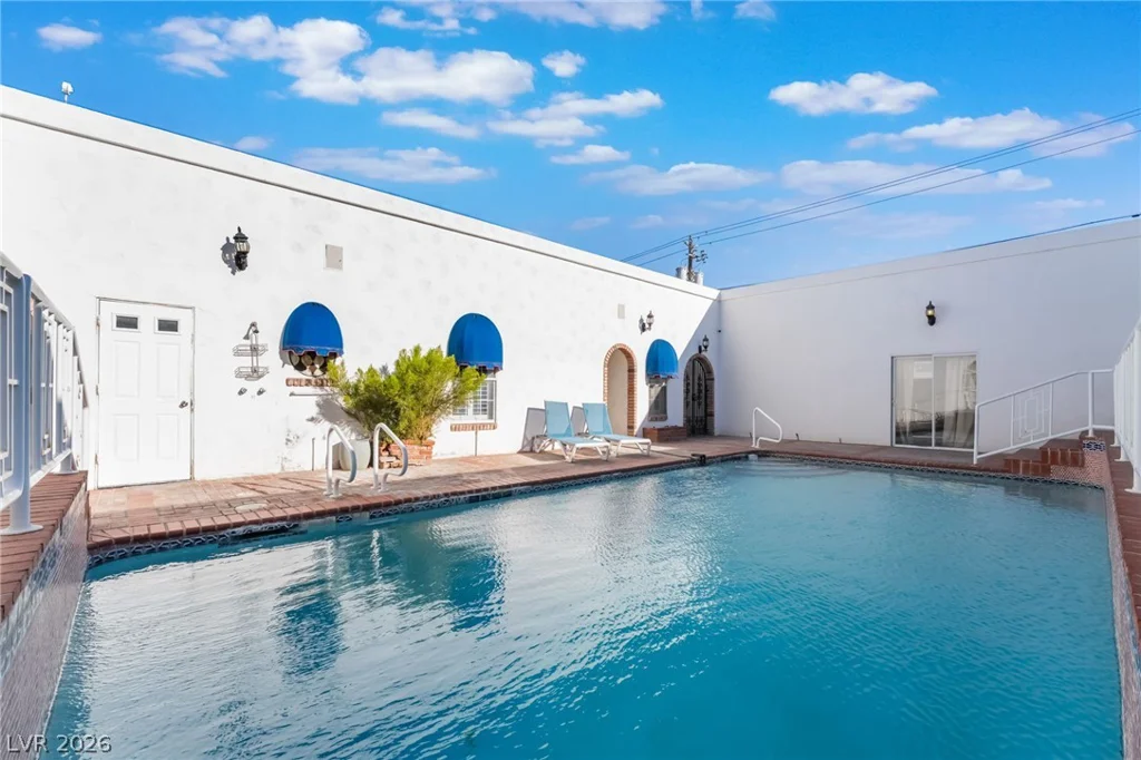 909 Cashman, Las Vegas, NV 89107