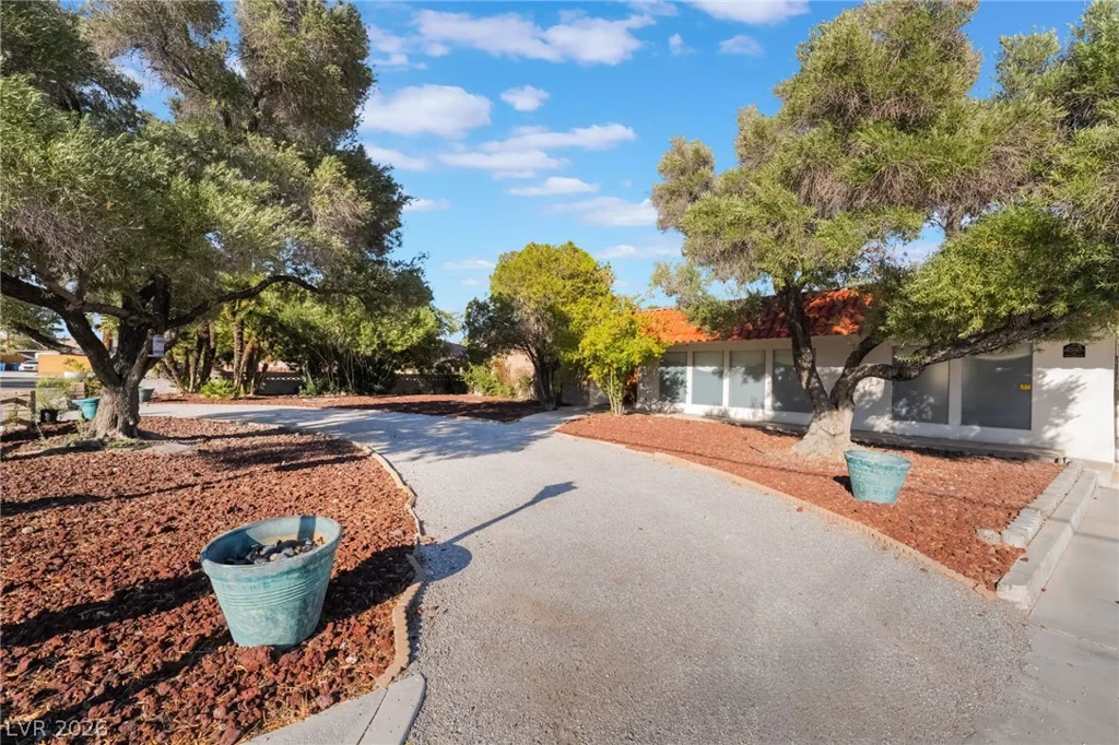 909 Cashman, Las Vegas, NV 89107