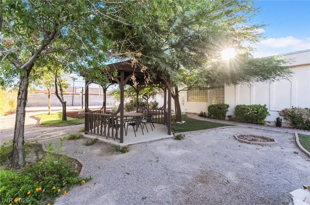 909 Cashman, Las Vegas, NV 89107