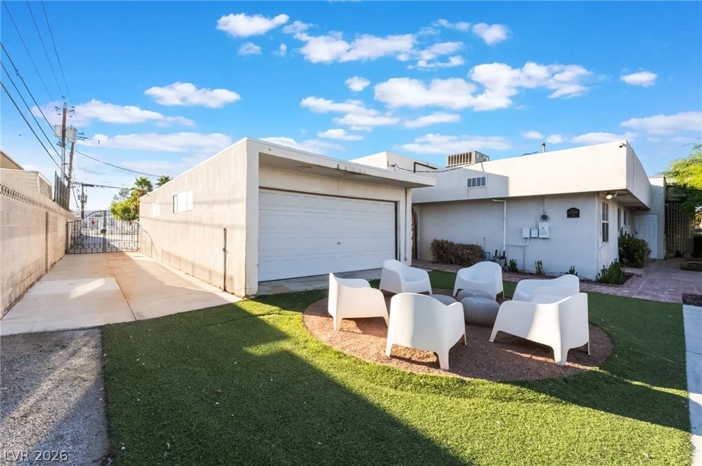 909 Cashman, Las Vegas, NV 89107