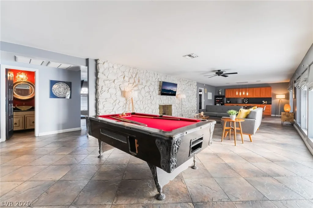 909 Cashman, Las Vegas, NV 89107