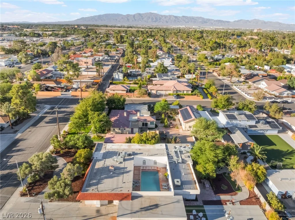 909 Cashman, Las Vegas, NV 89107