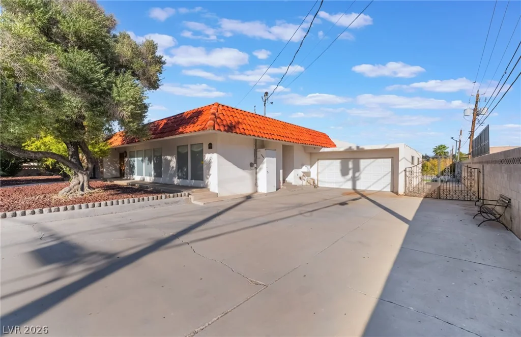 909 Cashman, Las Vegas, NV 89107