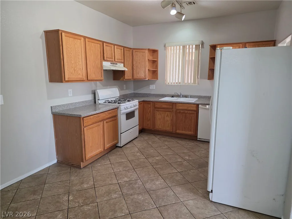 5063 El Castano, Las Vegas, NV 89108