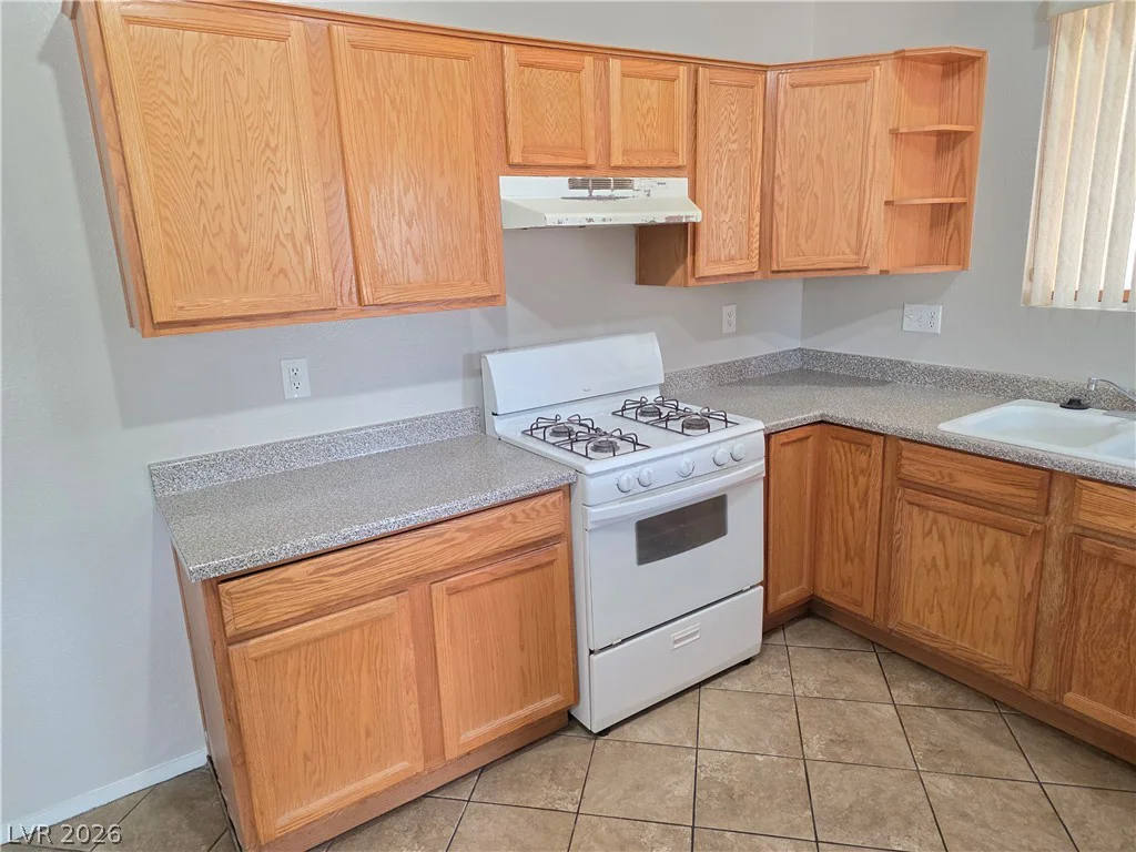 5063 El Castano, Las Vegas, NV 89108