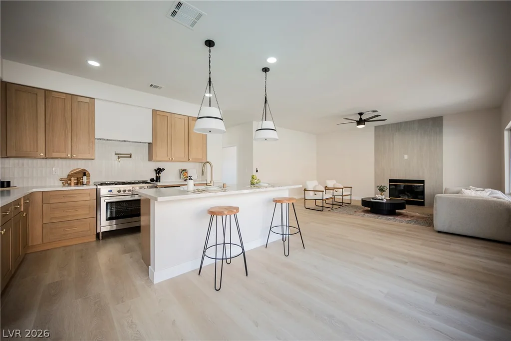 3329 Giliam, Las Vegas, NV 89129