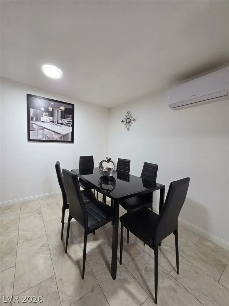4125 Harmon, Las Vegas, NV 89121