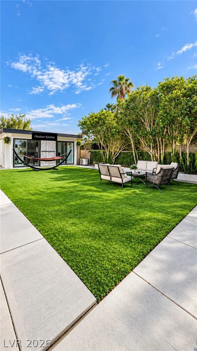 4125 Harmon, Las Vegas, NV 89121