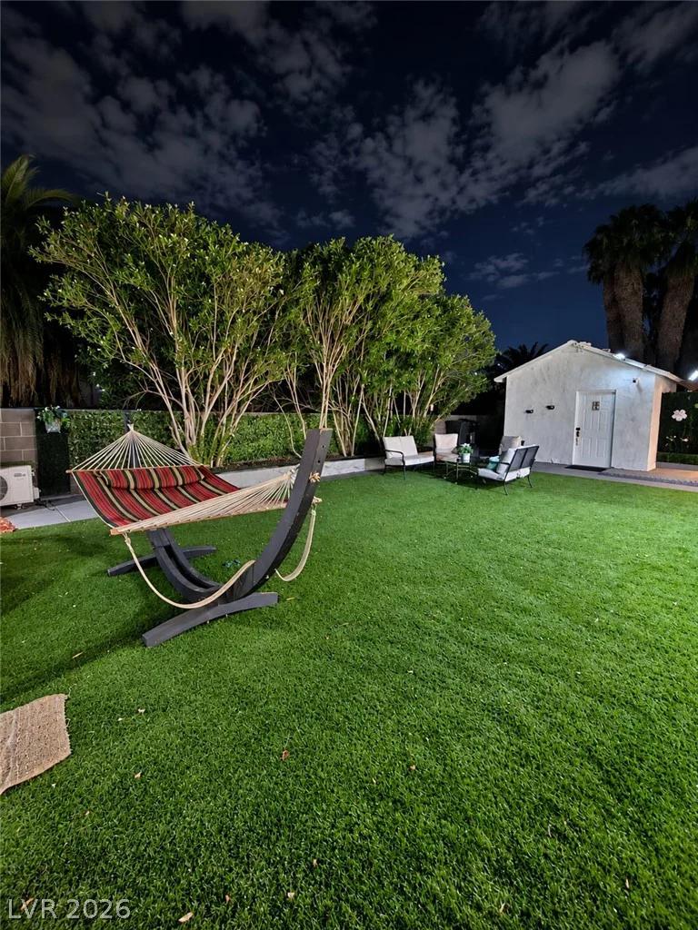 4125 Harmon, Las Vegas, NV 89121