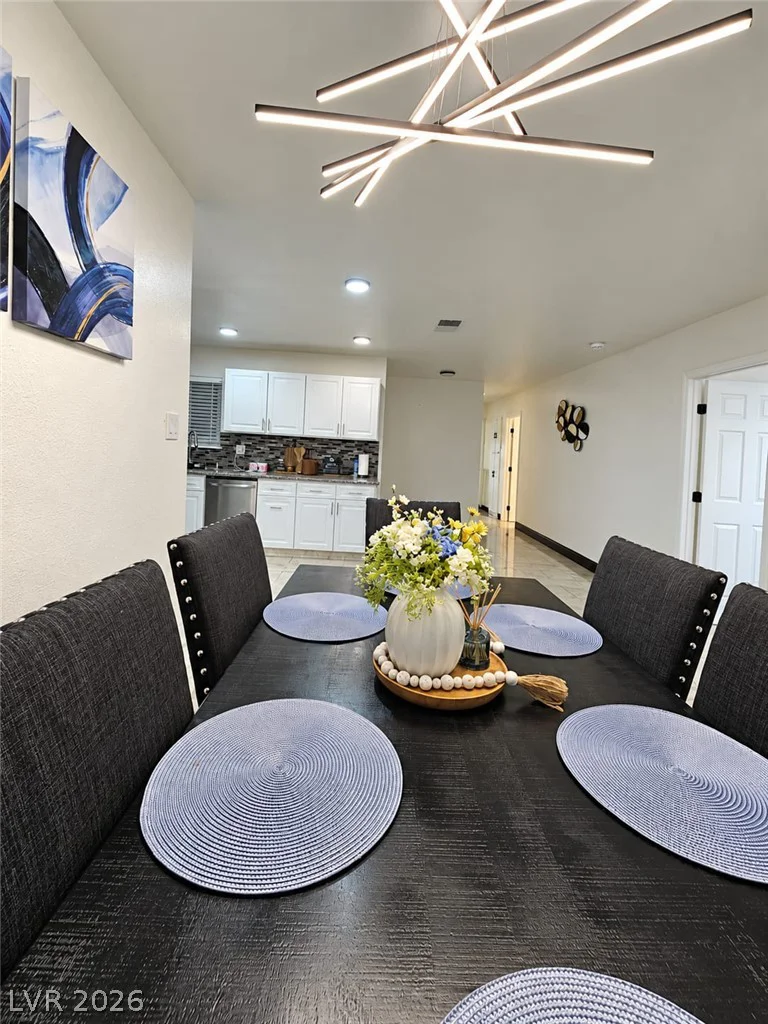 4125 Harmon, Las Vegas, NV 89121