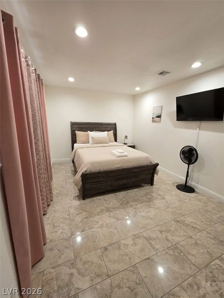 4125 Harmon, Las Vegas, NV 89121