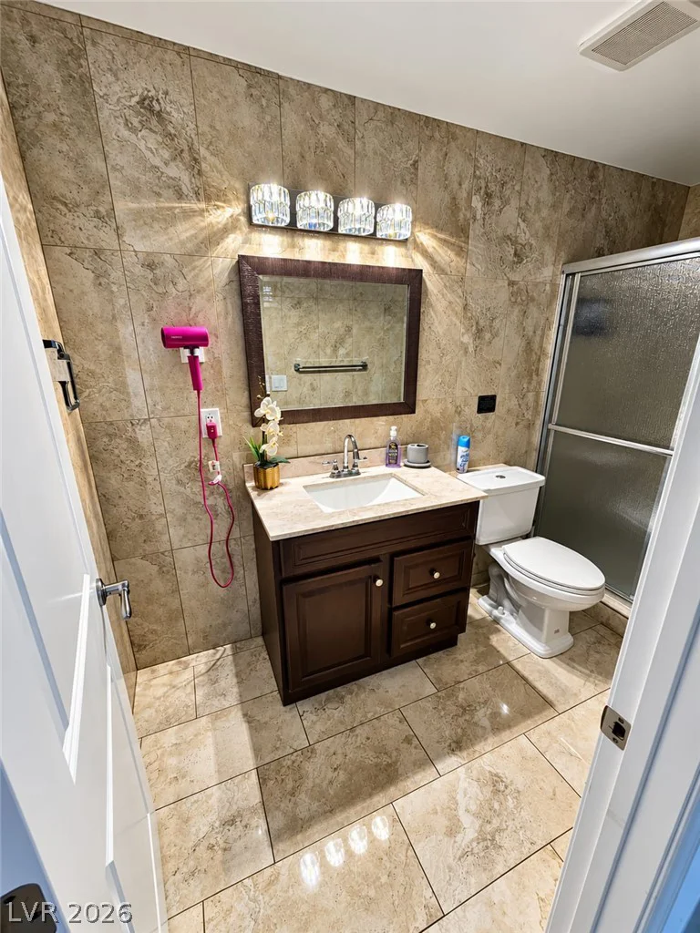4125 Harmon, Las Vegas, NV 89121