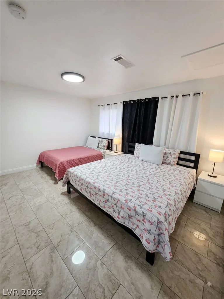 4125 Harmon, Las Vegas, NV 89121