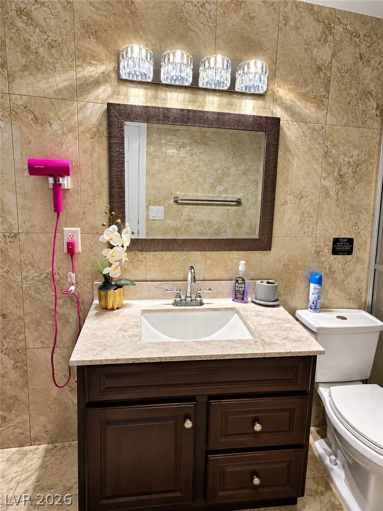 4125 Harmon, Las Vegas, NV 89121