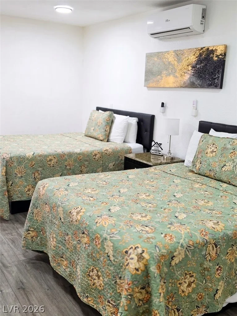 4125 Harmon, Las Vegas, NV 89121