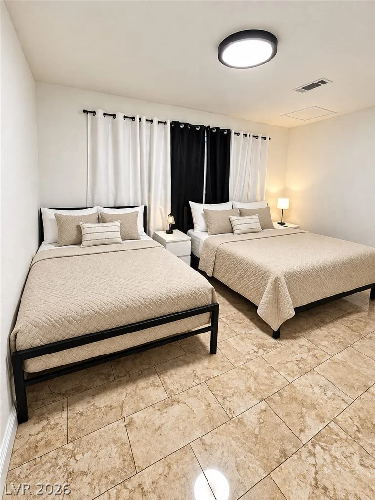 4125 Harmon, Las Vegas, NV 89121