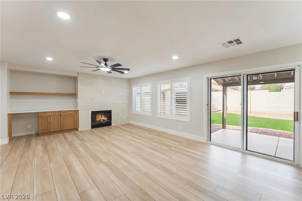6321 Eagle Pass, North Las Vegas, NV 89084