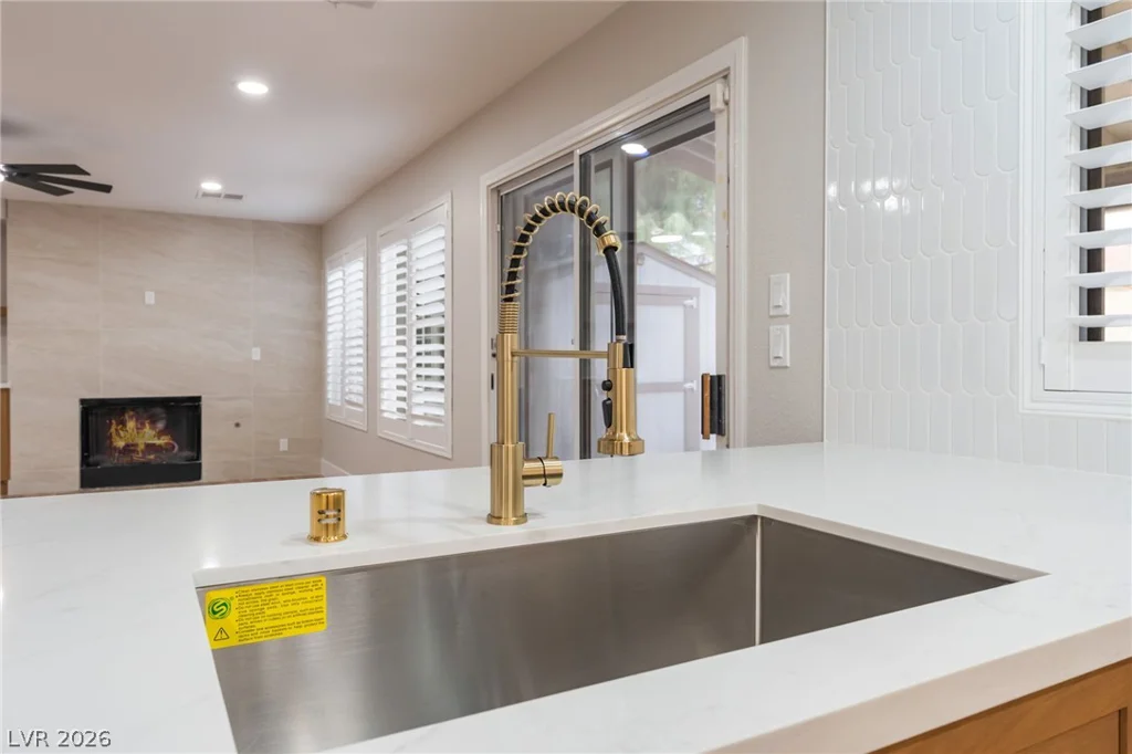 6321 Eagle Pass, North Las Vegas, NV 89084
