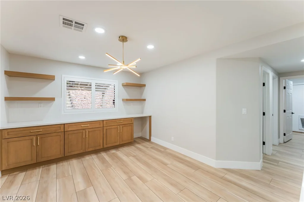 6321 Eagle Pass, North Las Vegas, NV 89084