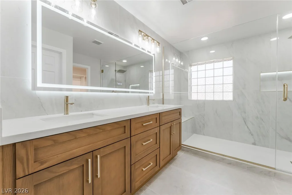 6321 Eagle Pass, North Las Vegas, NV 89084