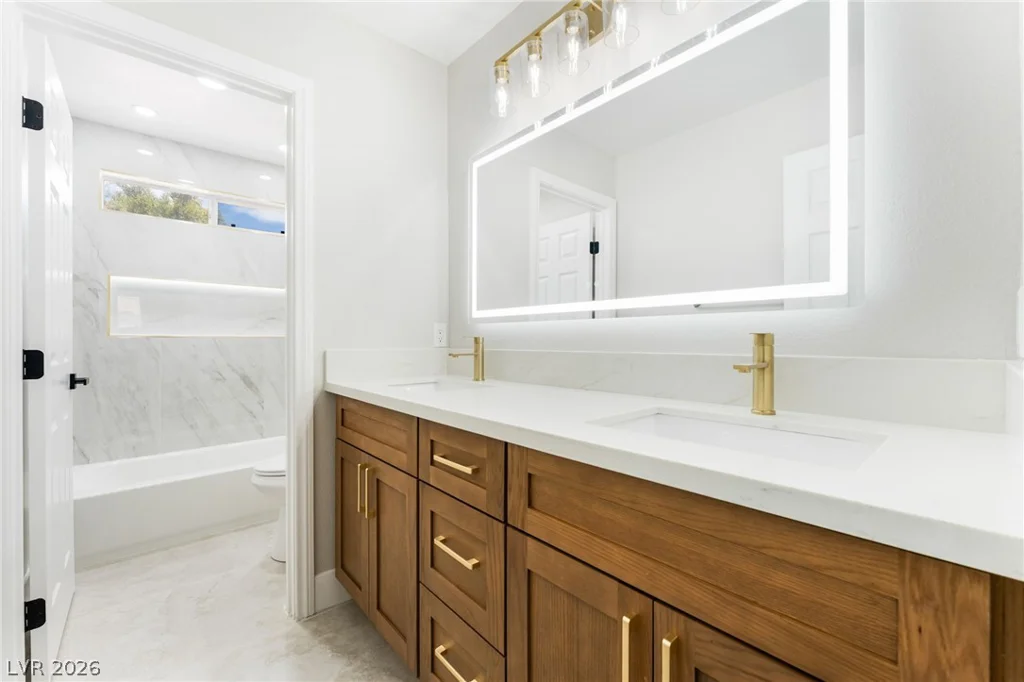 6321 Eagle Pass, North Las Vegas, NV 89084