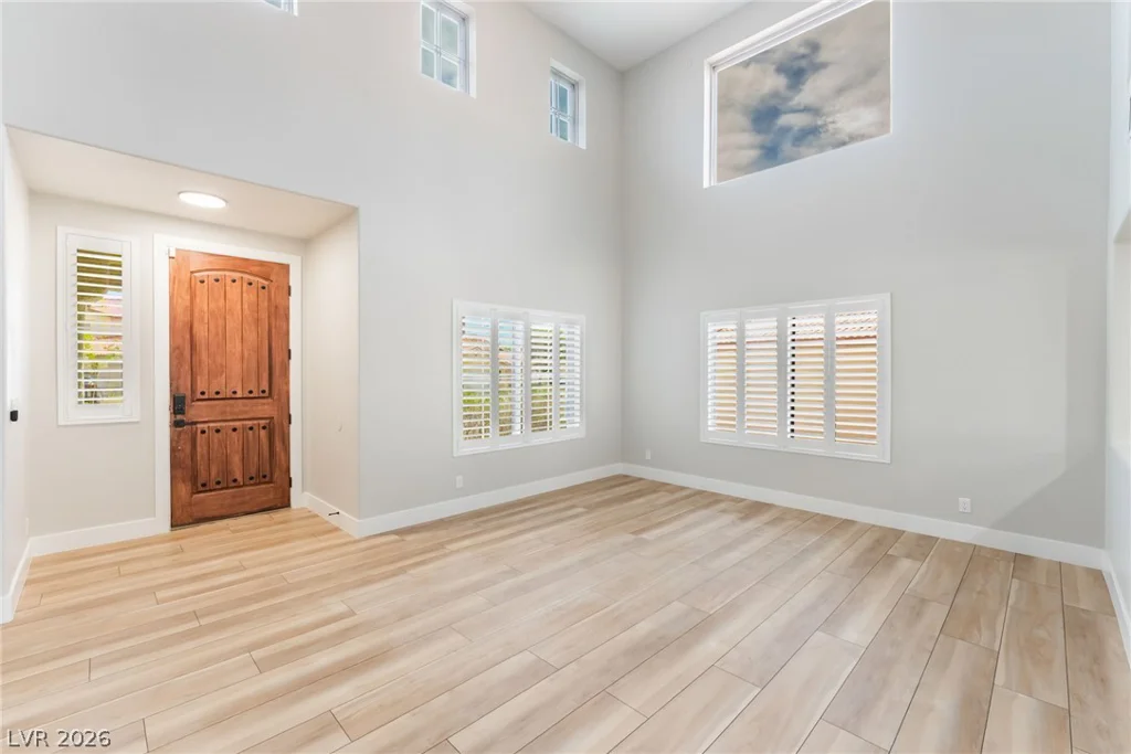 6321 Eagle Pass, North Las Vegas, NV 89084
