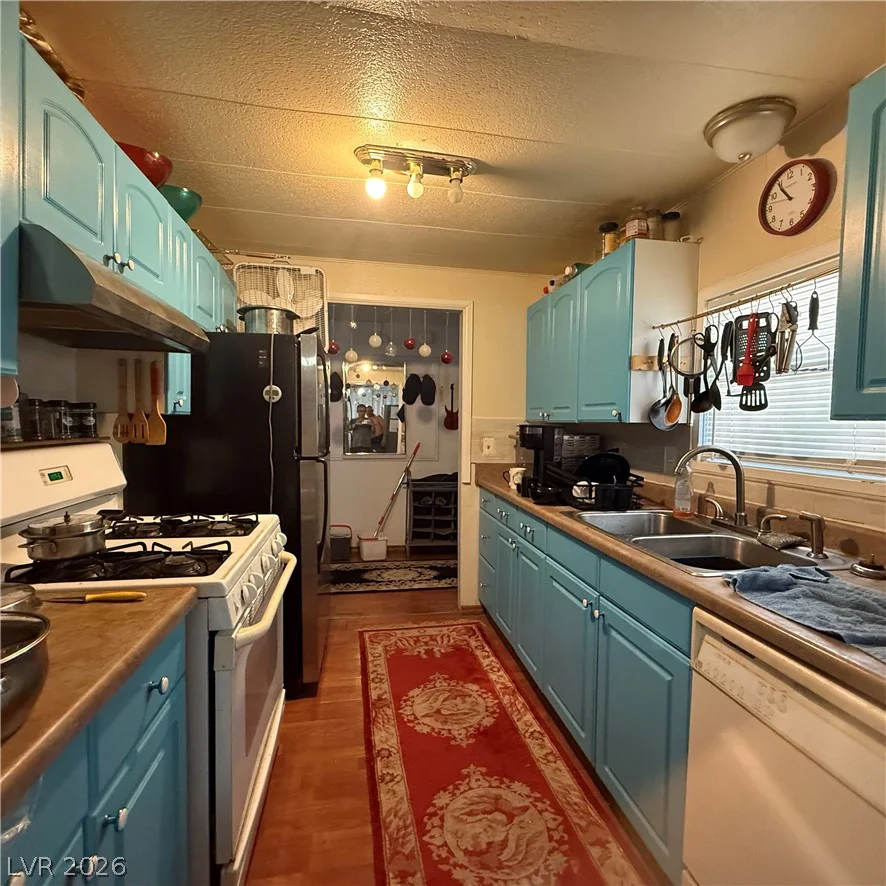 148 Sir Thomas, Las Vegas, NV 89110