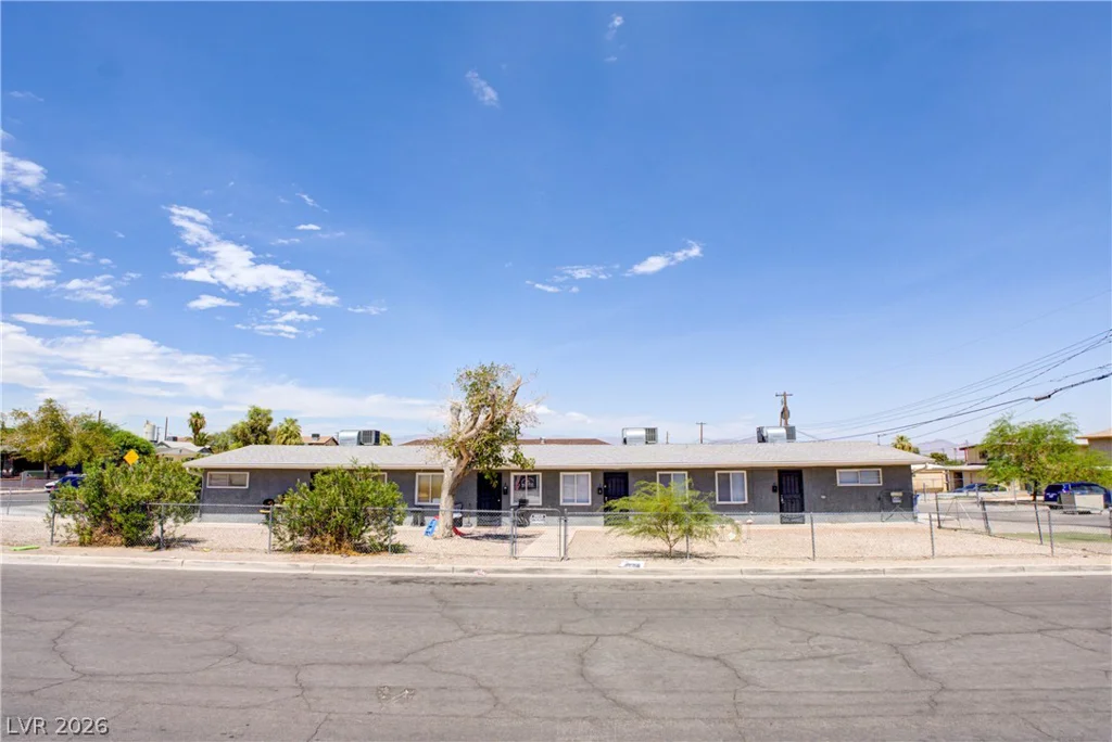 702 10th, Las Vegas, NV 89101