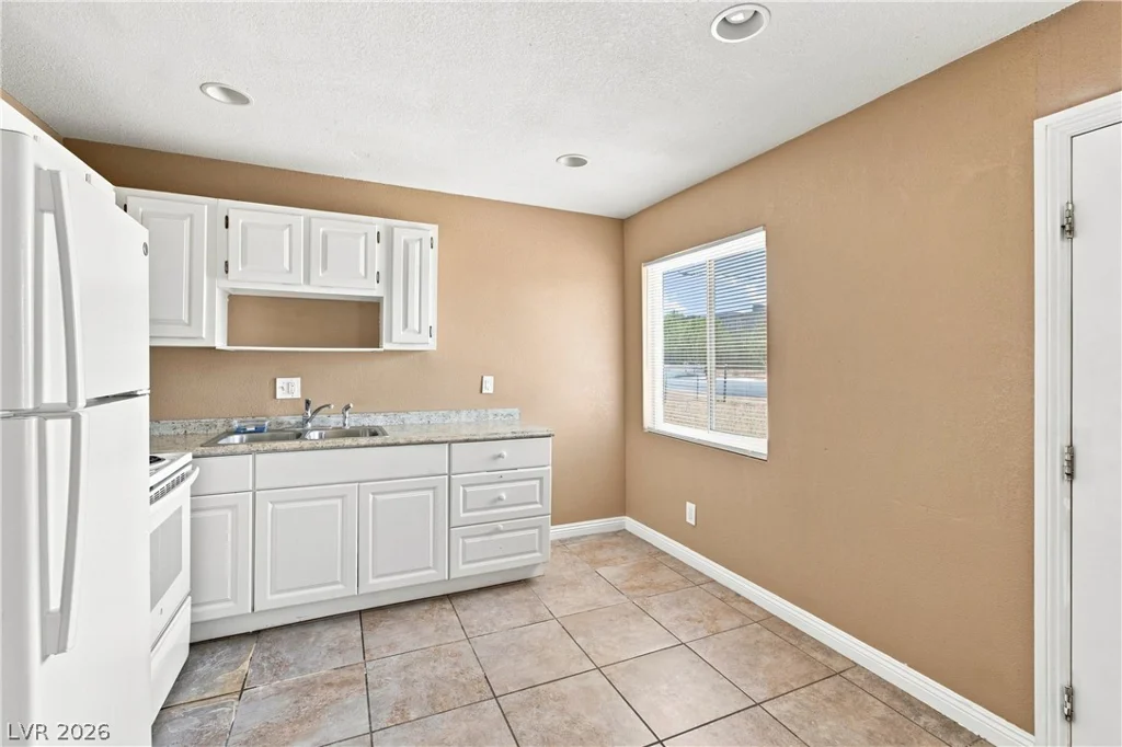 702 10th, Las Vegas, NV 89101