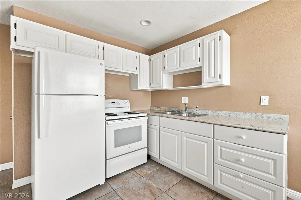 702 10th, Las Vegas, NV 89101