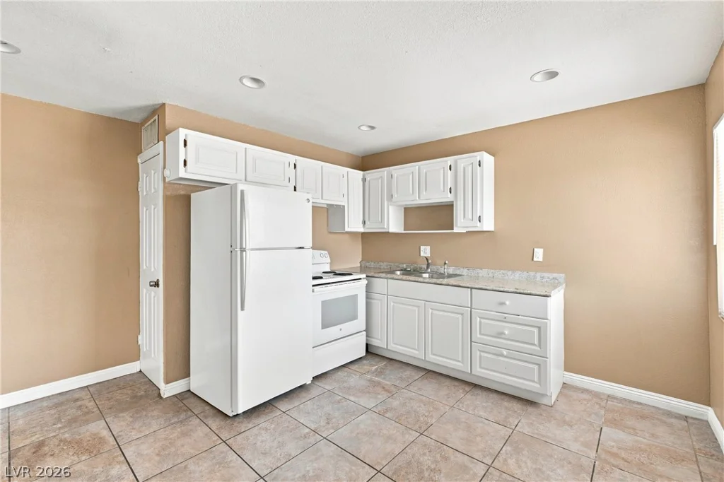 702 10th, Las Vegas, NV 89101