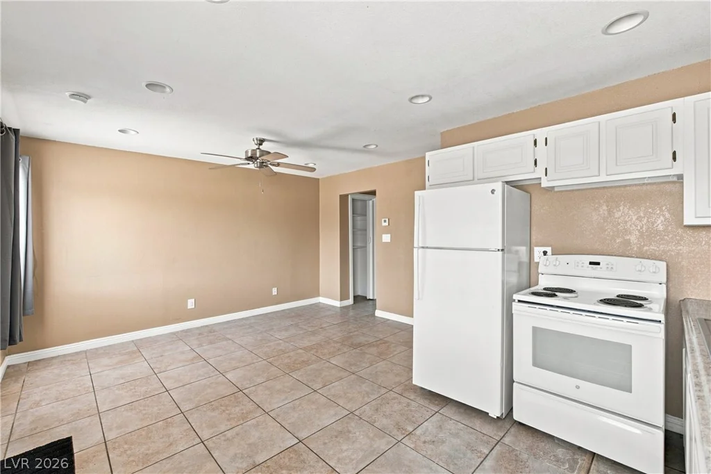 702 10th, Las Vegas, NV 89101