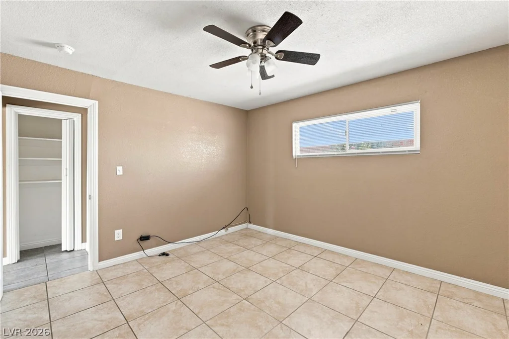 702 10th, Las Vegas, NV 89101