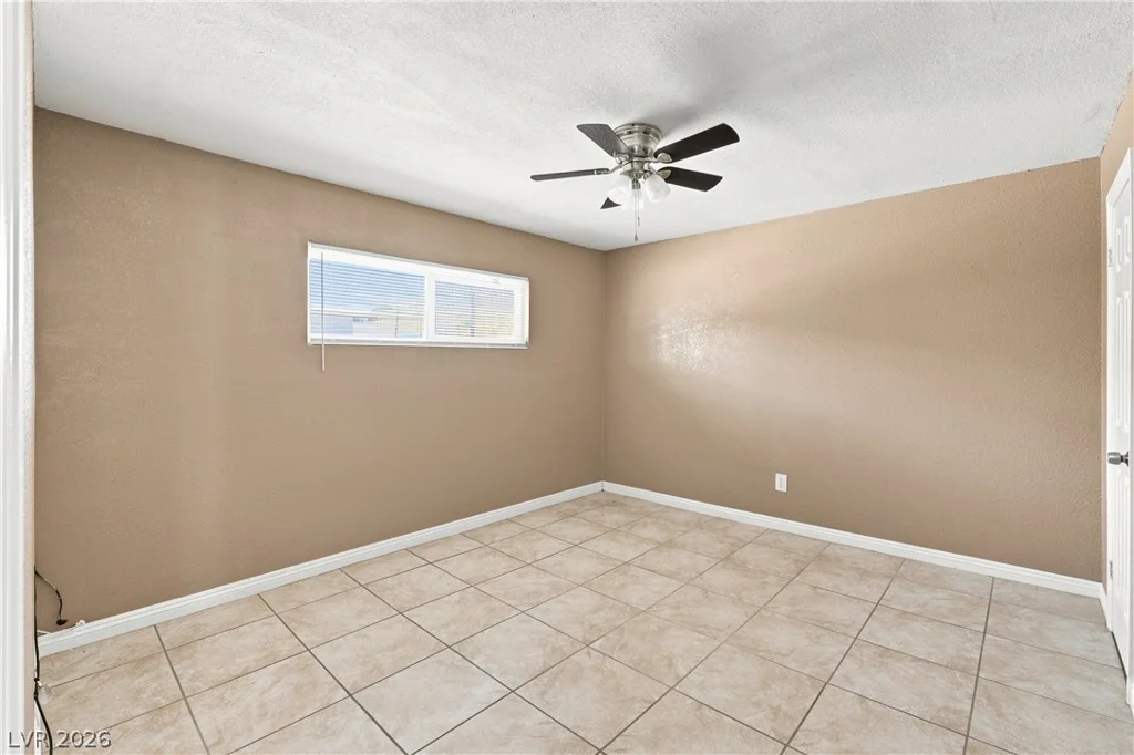 702 10th, Las Vegas, NV 89101