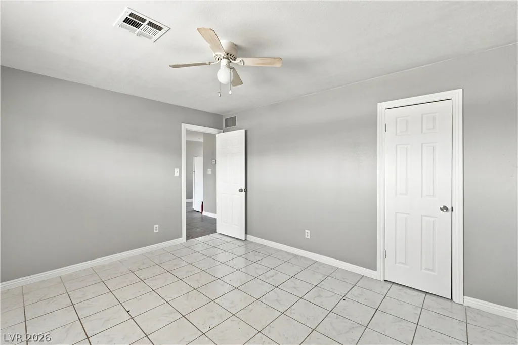 702 10th, Las Vegas, NV 89101