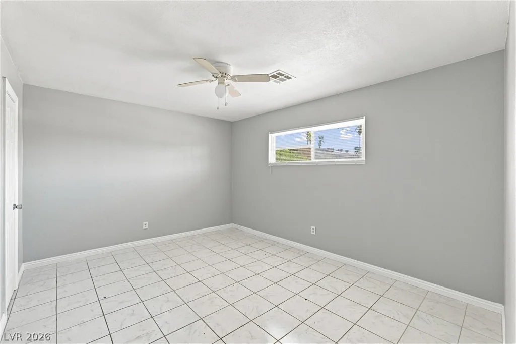 702 10th, Las Vegas, NV 89101