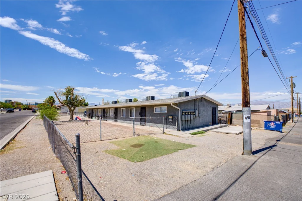 702 10th, Las Vegas, NV 89101