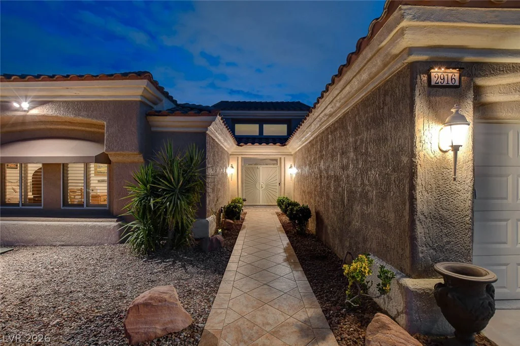 2916 Big Green, Las Vegas, NV 89134