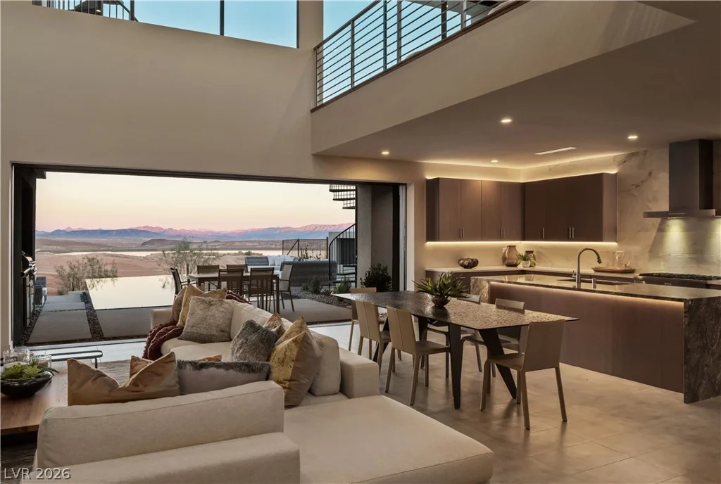 189 Still Shores, Henderson, NV 89011