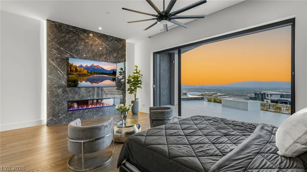 4 Chisel Crest, Henderson, NV 89012