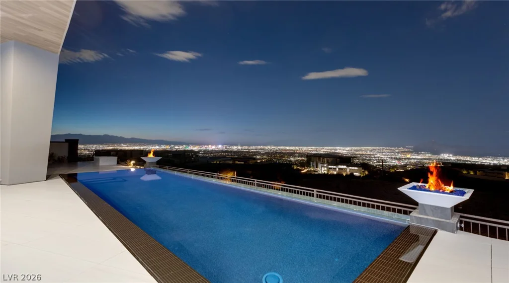 4 Chisel Crest, Henderson, NV 89012
