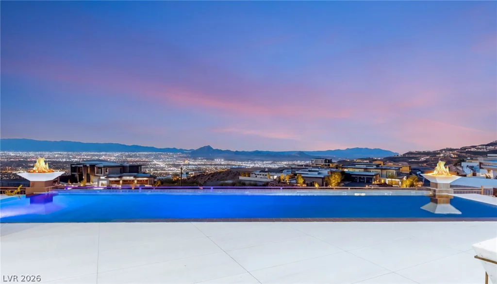 4 Chisel Crest, Henderson, NV 89012