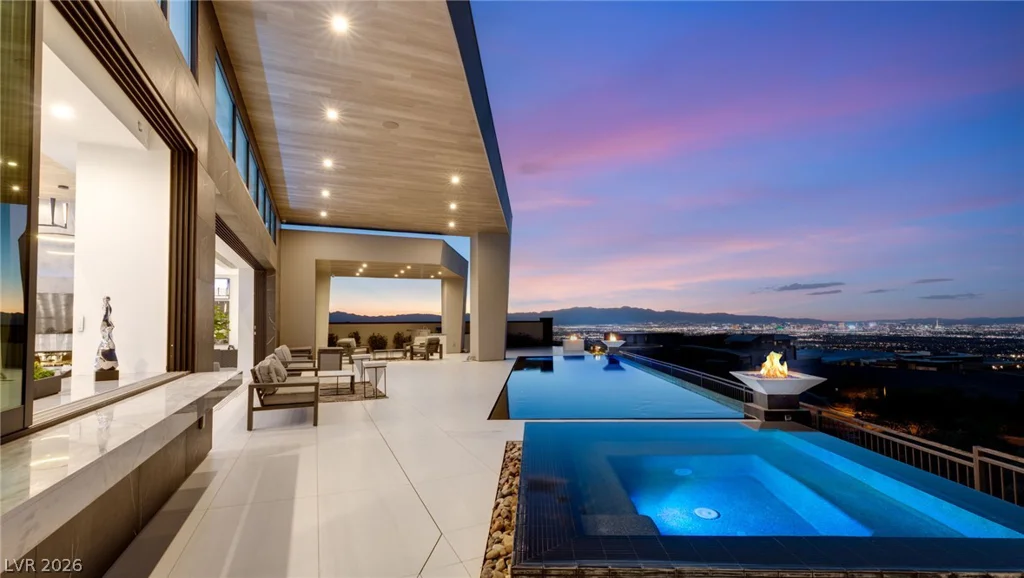 4 Chisel Crest, Henderson, NV 89012