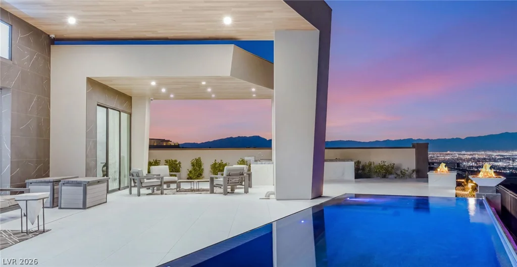 4 Chisel Crest, Henderson, NV 89012