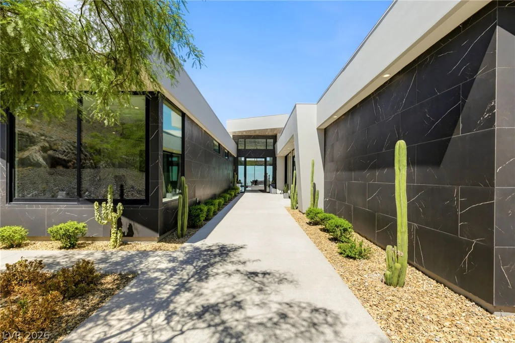 4 Chisel Crest, Henderson, NV 89012